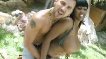 Black beauty Maserati has an outstanding big booty