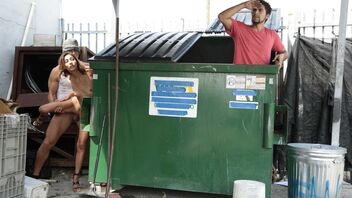 Beautiful babe Jade Jantzen is fucked by dumpster