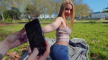 Stunning blonde Amaris copulates with stranger in park