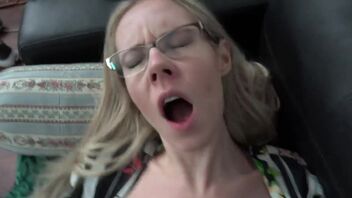 Amazing married blonde lets to fuck her ass for money