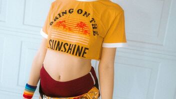 Chloe Cherry in Chloe: Anal Gape-Farting & Cum Facial