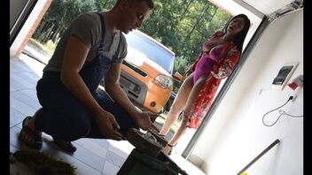 Jasmine Webb in Jasmine Webb hires Steve to mow her lawn, but a jam in the mower requires him to repair it