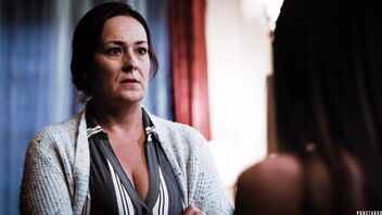 Elexis Monroe and Kyler Quinn enjoy great family 3some