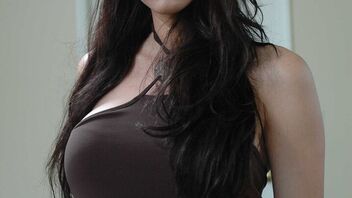 Kaylynn in Neighbors tag team Kaylynn giving her two big cocks to enjoy