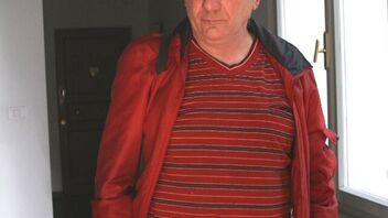 Laura Lewis in Love in a Hurry