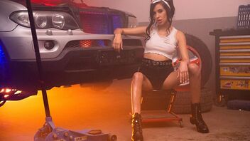 Alyssa Bounty in Alyssa Bounty's Asshole Stretched Out By Big Cock