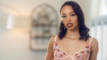 Fuck)Alexis Tae in Alexis Wants To Grind Her Pussy All Over Your Face