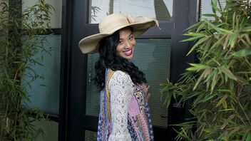 Honey Gold in Different Kind of Daddy