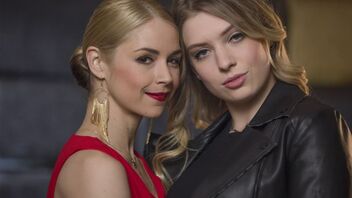 Giselle Palmer, Sarah Vandella in Work Cums First